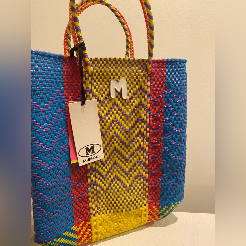 brand new Authentic  Misson plastic net tote